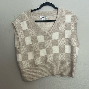 Knit vest
